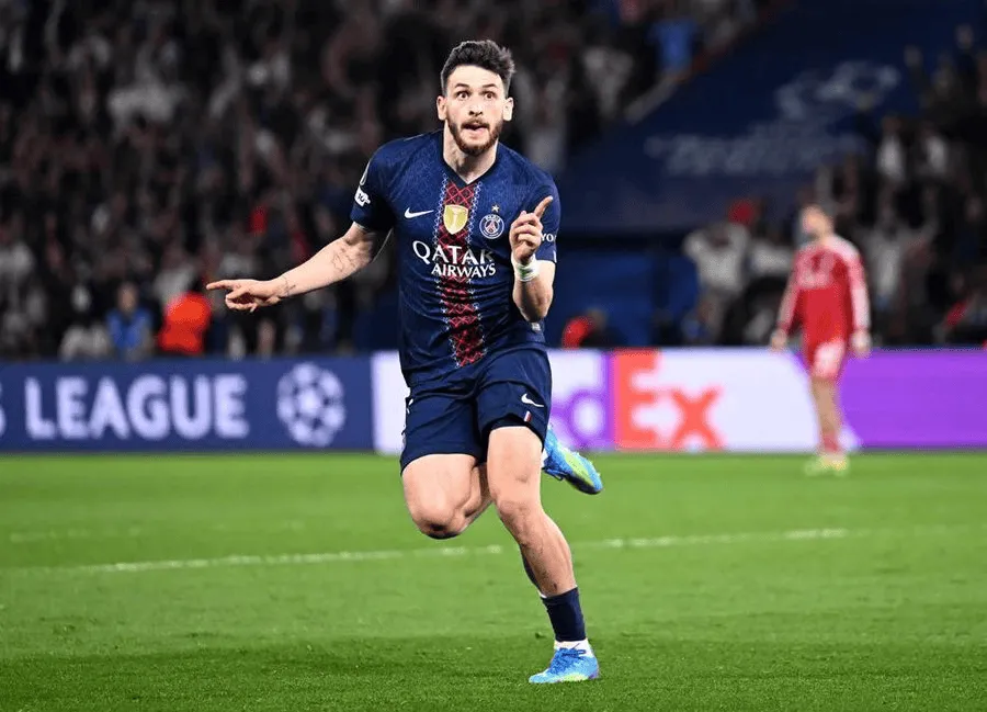 K77本场7射2正进1球，3解围2抢断4造犯规，11对抗7成功