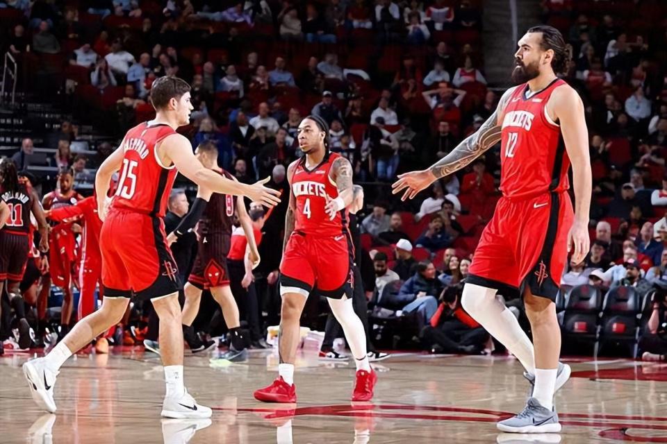 博鱼体育官方网站-成功填补了火箭一号位的短板，但后场新星接下来还能继续出场吗？