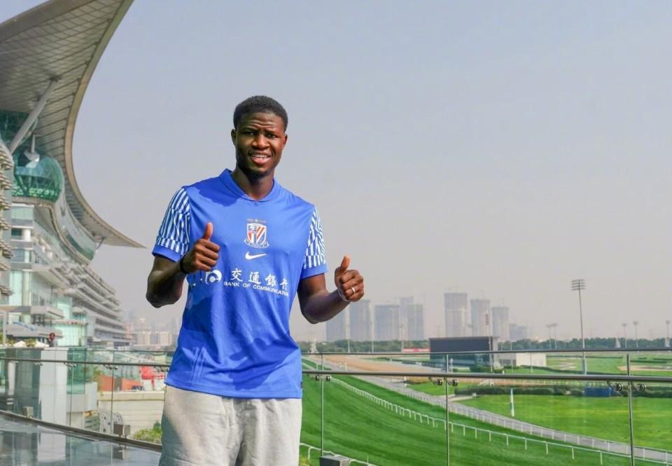 博鱼体育-申花官宣英冠1米95黑塔加盟！转会费100万欧 已拥7外援+需清洗2人