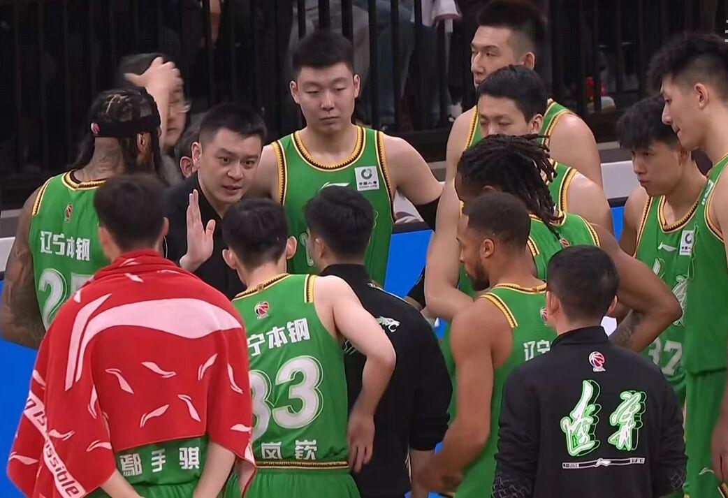 博鱼体育官方入口-CBA排名大变！上海失榜首，广东大胜辽宁完败 北京止颓山东七连胜