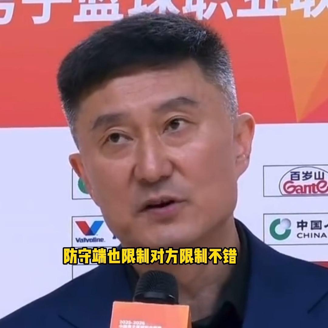 博鱼体育官方网站-杜锋不再隐瞒!赛后回应广东男篮输球原因,原来伤病只是冰山一角