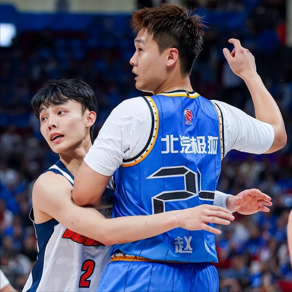 博鱼体育官方网站-杜锋不再隐瞒!赛后回应广东男篮输球原因,原来伤病只是冰山一角