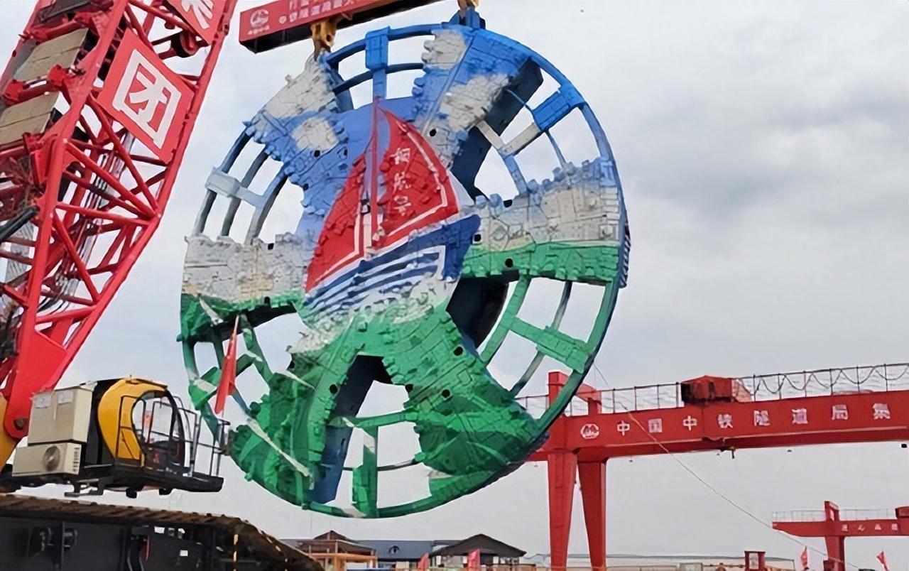 博鱼体育-中美德“盾构机”速度差距:德国每小时6米,美国3.6米,中国呢?